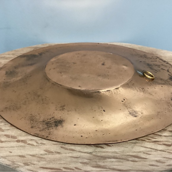 Vintage - Etched Copper Plate Decor Piece - Beautifully Crafted Collectible - Picture 9 of 10